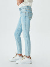 Lade das Bild in den Galerie-Viewer, Jeans Isabella
