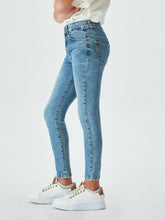 Lade das Bild in den Galerie-Viewer, Jeans Sophia
