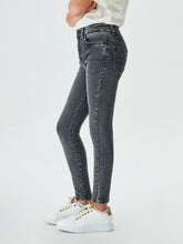 Lade das Bild in den Galerie-Viewer, Jeans Sophia

