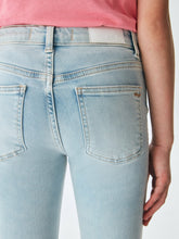 Lade das Bild in den Galerie-Viewer, Jeans Rosie
