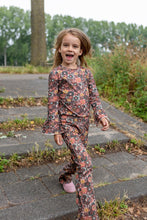 Lade das Bild in den Galerie-Viewer, Longsleeve Chiya
