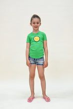 Lade das Bild in den Galerie-Viewer, T-shirt Nela
