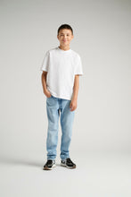 Lade das Bild in den Galerie-Viewer, Jeans Edge Straight
