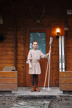 Lade das Bild in den Galerie-Viewer, Dress Tabby
