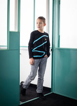 Lade das Bild in den Galerie-Viewer, Longsleeve Chris

