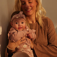 Lade das Bild in den Galerie-Viewer, Sweater + Broek O56421
