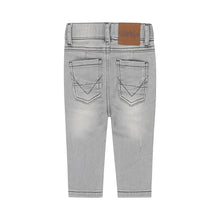 Lade das Bild in den Galerie-Viewer, Jeans O56589
