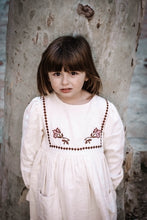 Lade das Bild in den Galerie-Viewer, Dress Daisy
