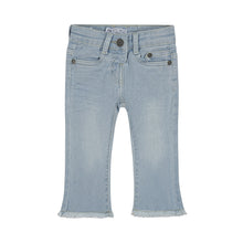 Lade das Bild in den Galerie-Viewer, Flared Jeans P54499
