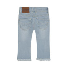Lade das Bild in den Galerie-Viewer, Flared Jeans P54499
