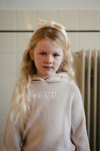 Lade das Bild in den Galerie-Viewer, Hoodie Pom
