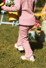 Lade das Bild in den Galerie-Viewer, Flared Pants Moniek
