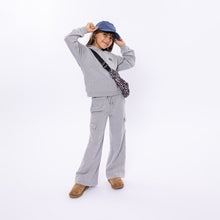 Lade das Bild in den Galerie-Viewer, Hoodie O56027
