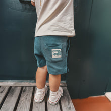 Lade das Bild in den Galerie-Viewer, Shorts
